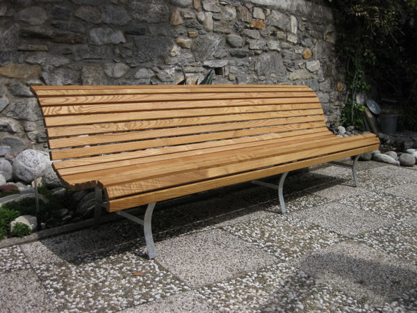 Bild von Gartenbank ONSERNONE